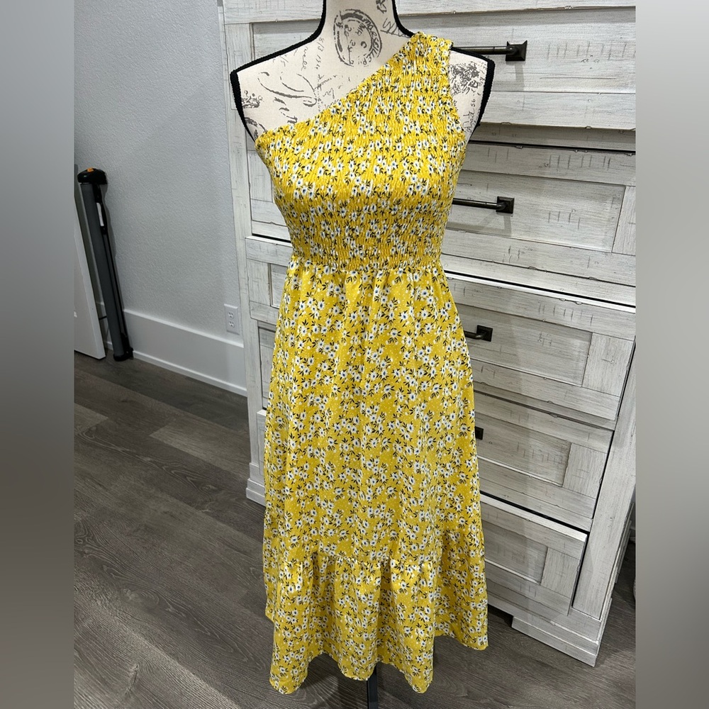 Floral Yellow One-Shoulder Dress